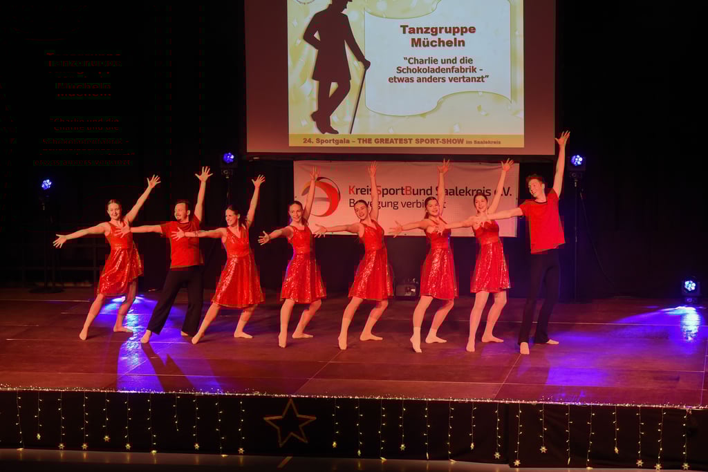 Die Tanzgruppe Mücheln zeigte ihr Stück „Charlie und die Schokoladenfabrik“.