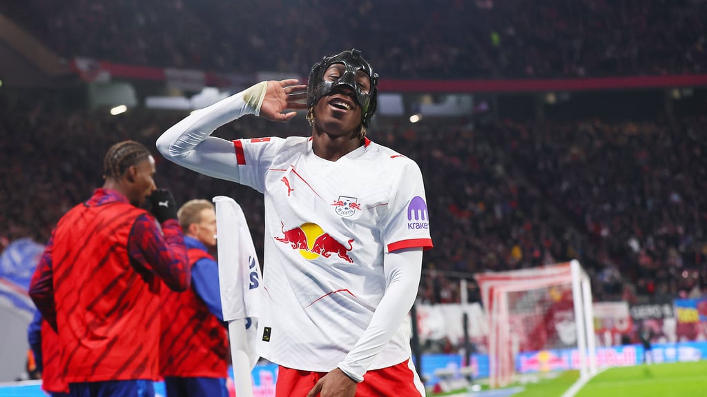 Lasst mal hören! Yan Diomande jubelte gegen Eintracht Frankfurt am Fließband.