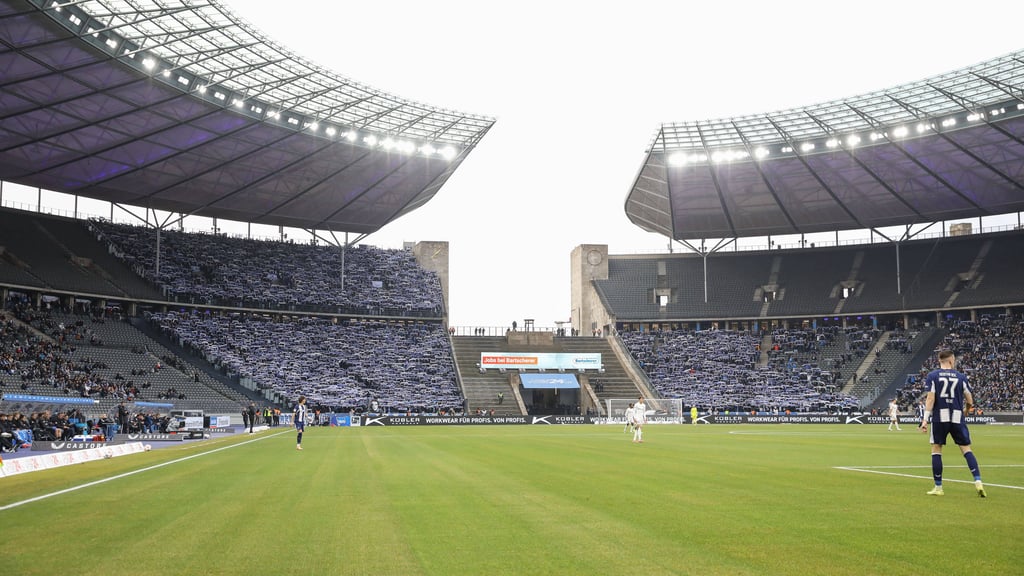 Beim Spiel zwischen dem 1. FC Magdeburg und Hertha BSC kam es zu einem medizinischen Notfall.