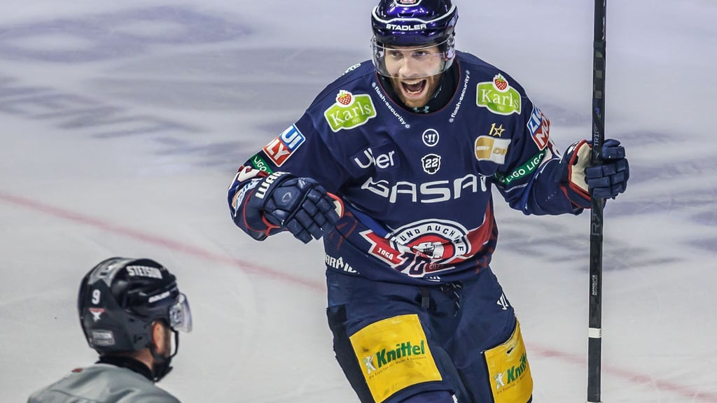 Angreifer Yannick Veilleux steuerte zwei Tore zum Heimsieg der Eisbären Berlin gegen die Dresdner Eislöwen bei. (Archivbild)