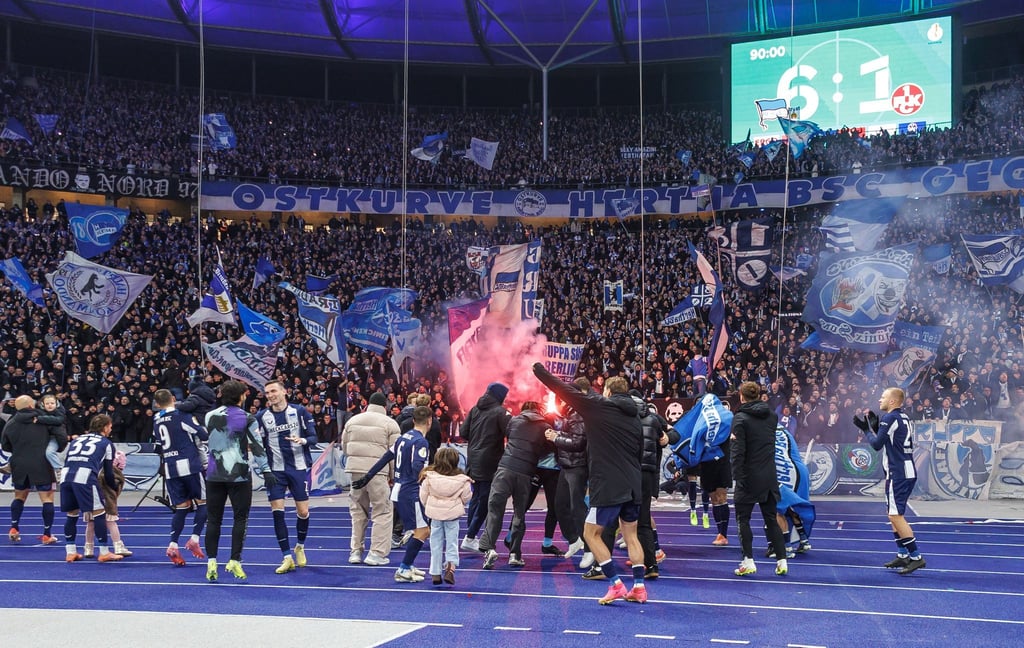 Die Berliner wollen auch nach dem Viertelfinale wieder mit ihren Fans jubeln. (Archivbild)