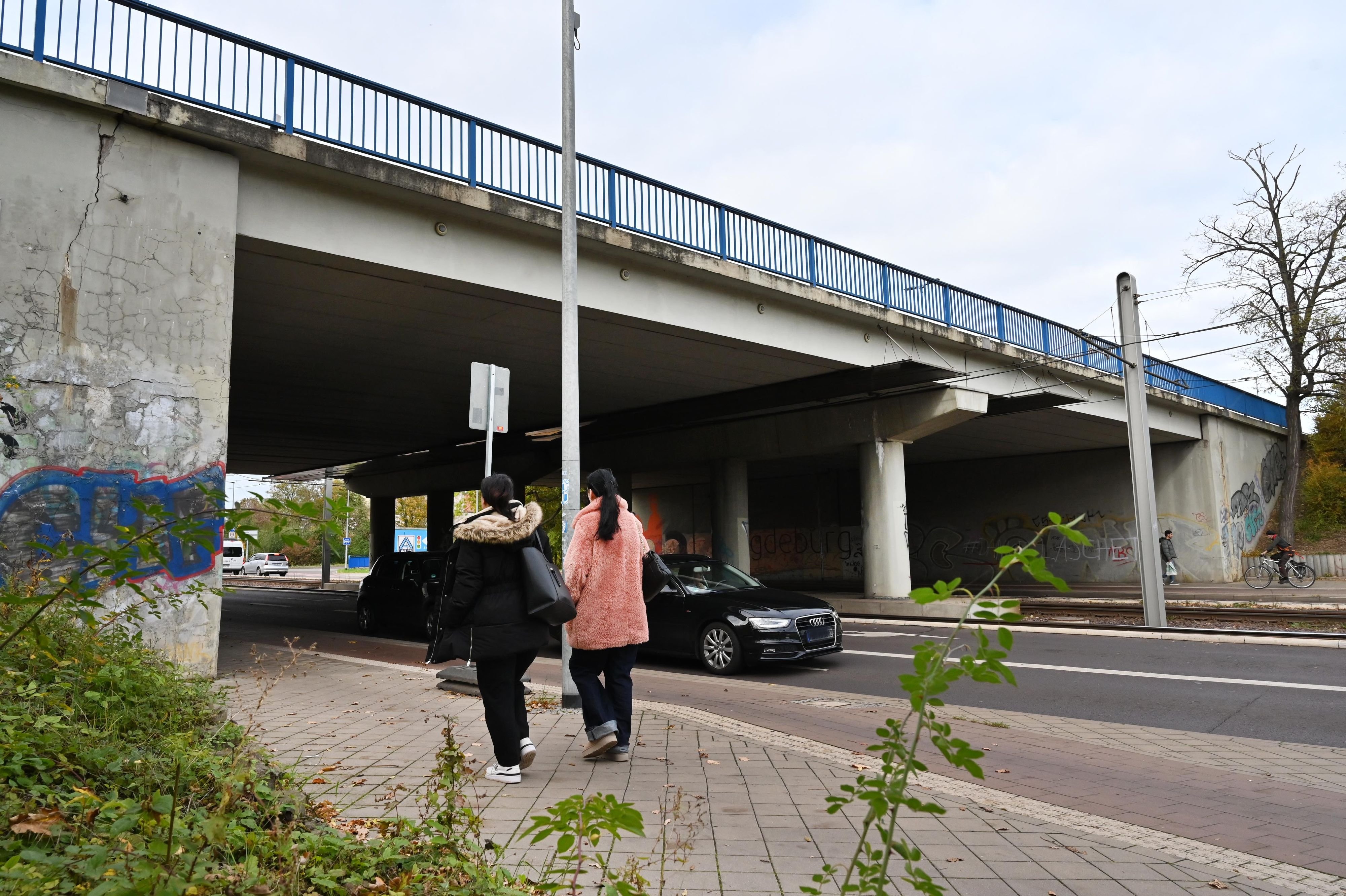 Drei Jahre lang Verkehrschaos und Staus: „Astronomische Höhen“: 52 Millionen Euro für drei neue Ringbrücken in Magdeburg
