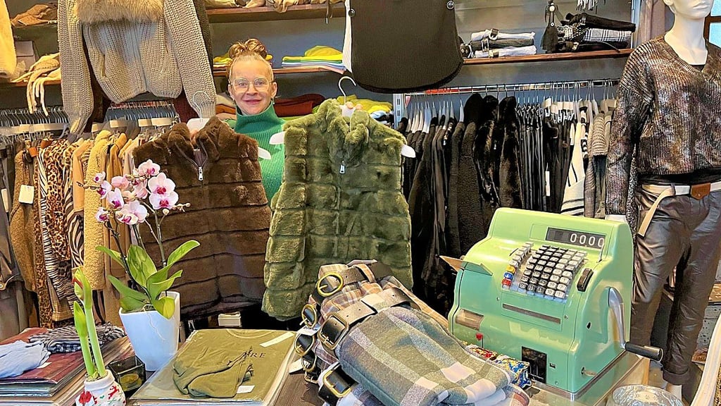 Verkaufsoffener Sonntag im „Milano“:  Kathrin Müller  hat nicht nur, was den Winter schöner macht. 