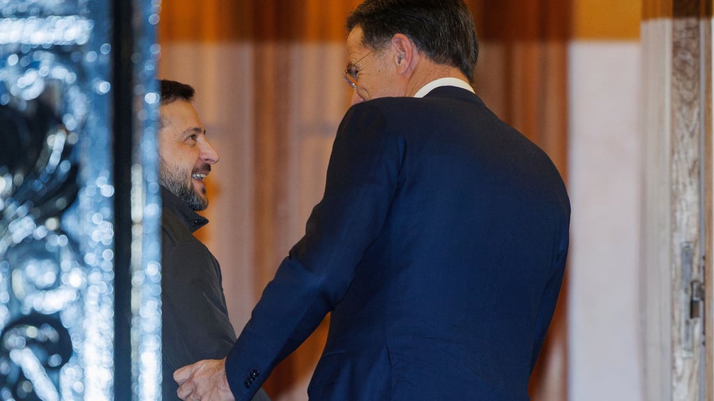 Nato-Generalsekretär Mark Rutte will den ukrainischen Präsidenten Wolodymyr Selensky am Abend in seiner Residenz empfangen. (Archivbild)