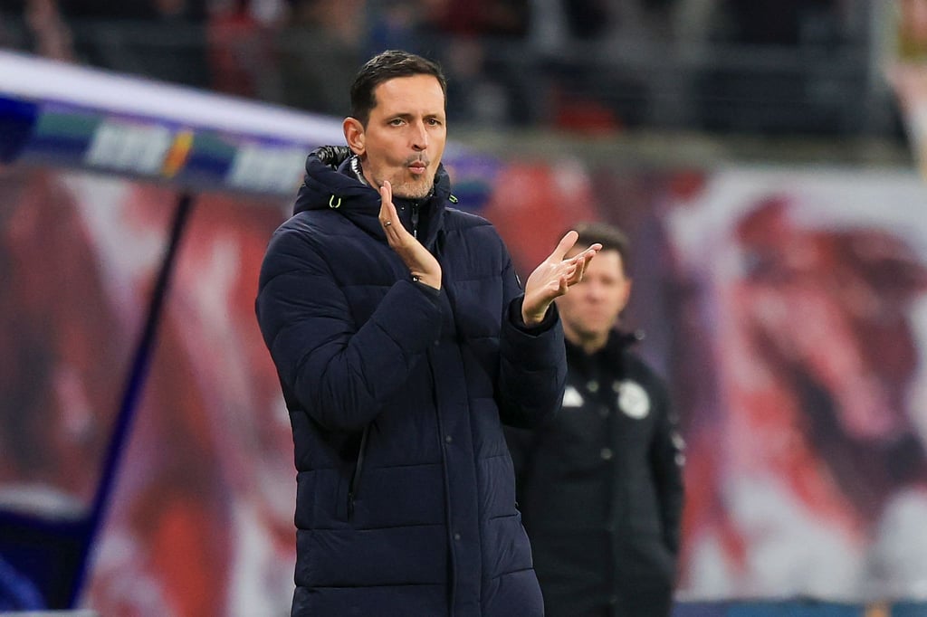 Fordert in Barcelona Einsatz und Leidenschaft: Eintracht-Trainer Dino Toppmöller.