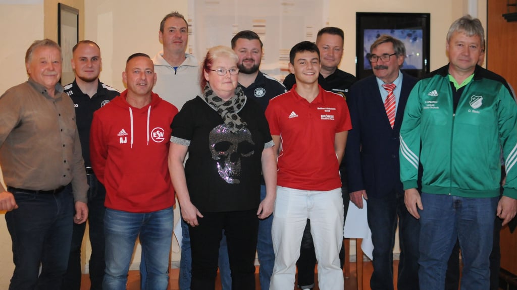 Die Ehrenamtssieger des Jahres 2025 wurden durch den KFV Fußball Salzland in Egeln ausgezeichnet.