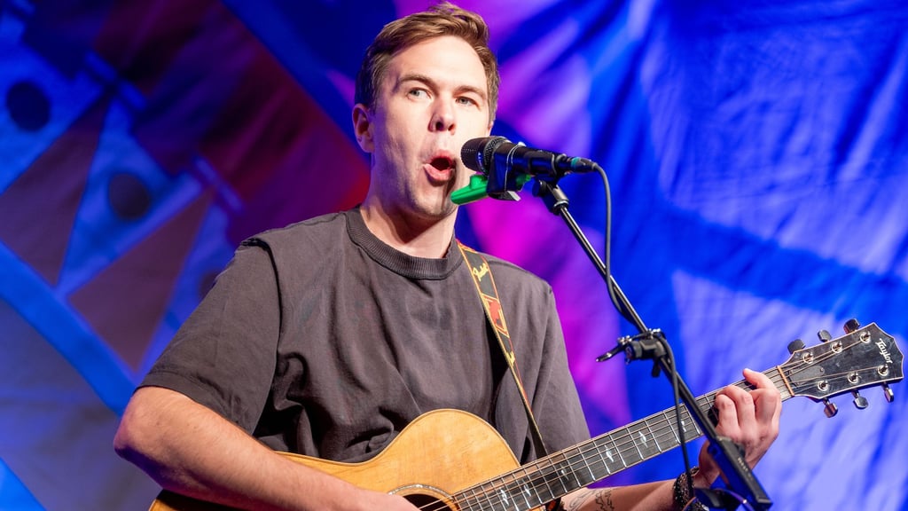 Mit seinem Ohrwurm „Wackelkontakt“ schaffte es Oimara an die Spitze der Single-Jahrescharts. (Archivbild)