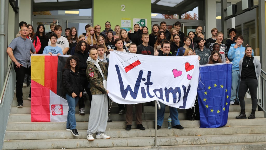 Die Schüler aus Magdeburg und der polnischen Stadt Zabrze beim Austausch in der Elbestadt.