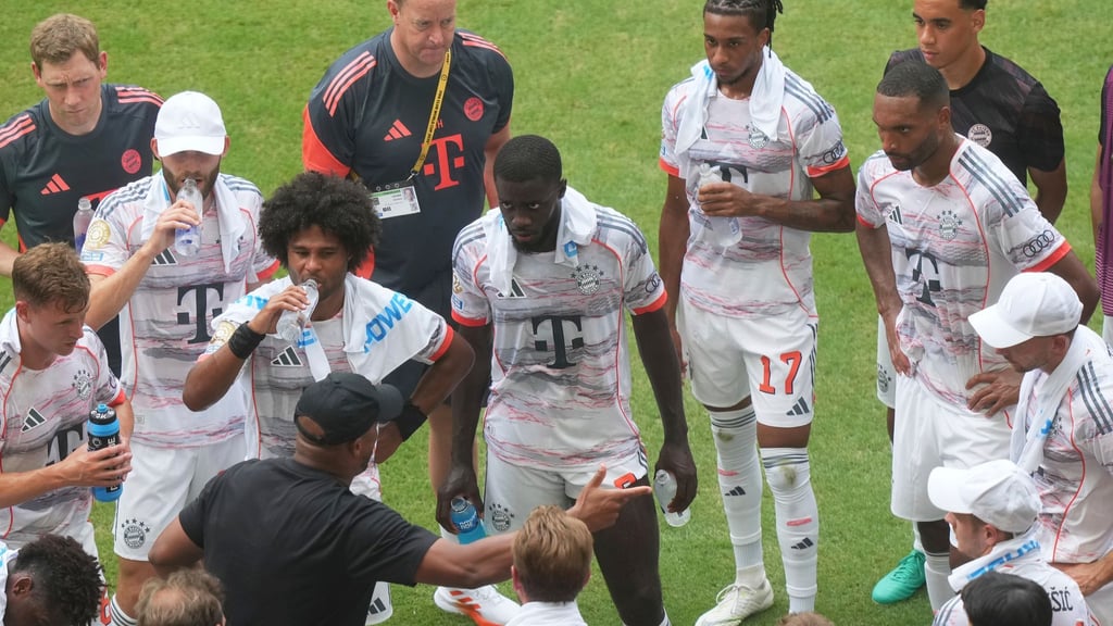 Na dann Prost: Bei der WM wird es in jedem Spiel Trinkpausen geben. (Archivbild)