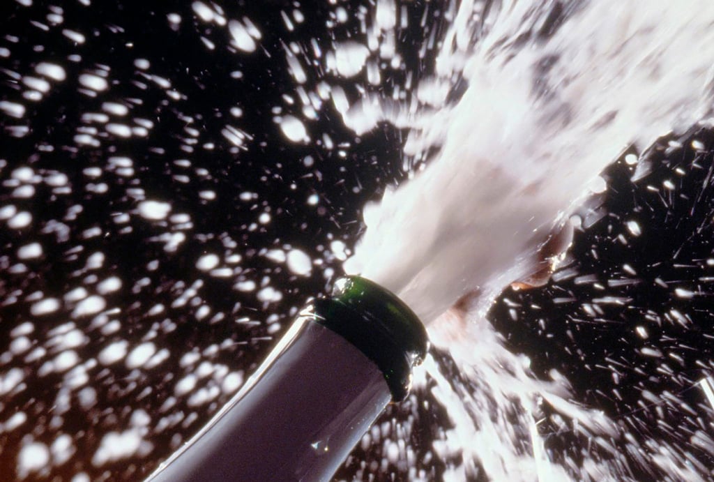 Ob mit oder ohne Grund zum Anstoßen: Die Deutschen lassen gern die Korken knallen.