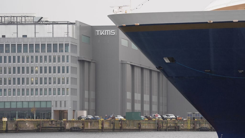 Der Kieler Marineschiffbauer TKMS steigert seinen Gewinn. (Archivbild)