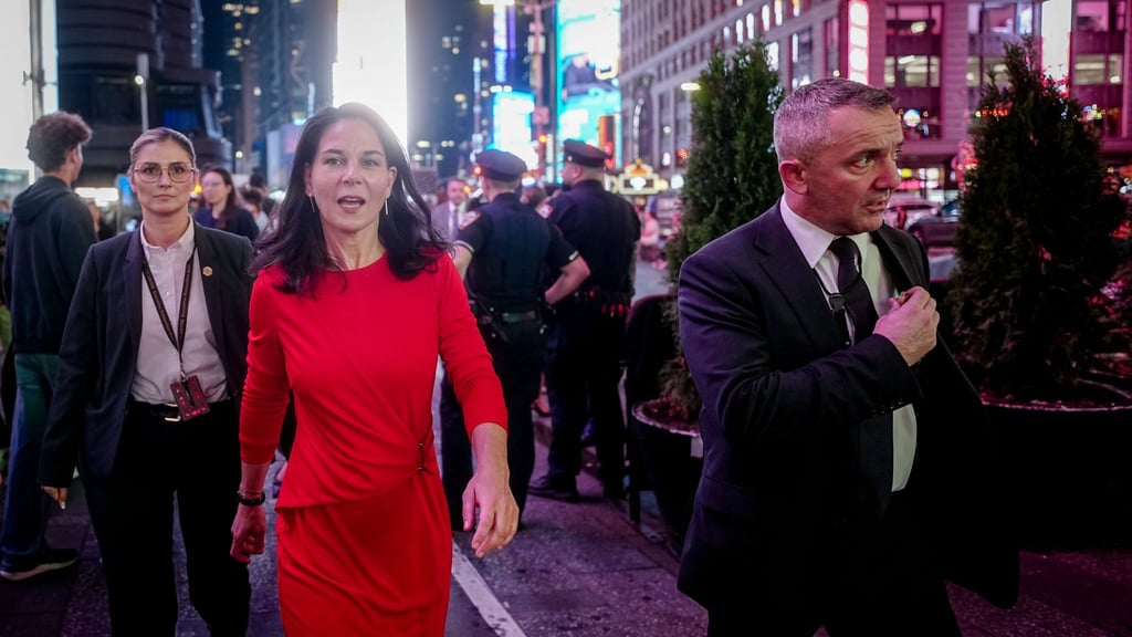 Annalena Baerbock ist wegen ihres neuen Jobs nach New York gezogen, Weihnachten will sie aber in ihrem niedersächsischen Heimatdorf verbringen. (Archivbild)