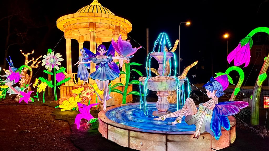 Probeleuchten klappt: Die Magischen Lichterwelten im Bergzoo können beginnen.