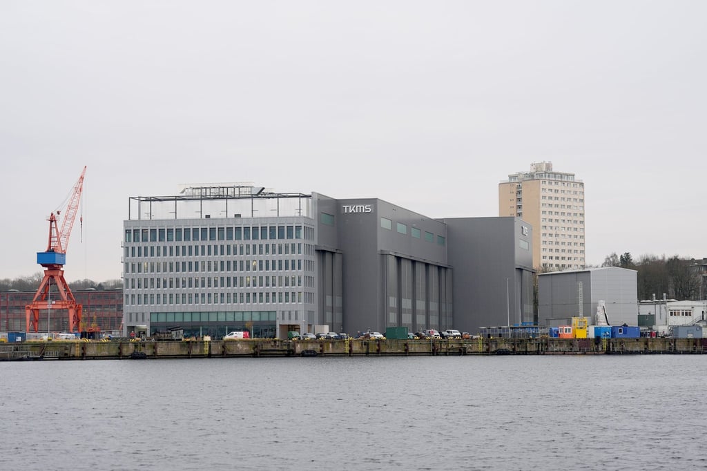 Über dem Werftgelände in Kiel wurden auch Drohnen beobachtet. (Archivbild)