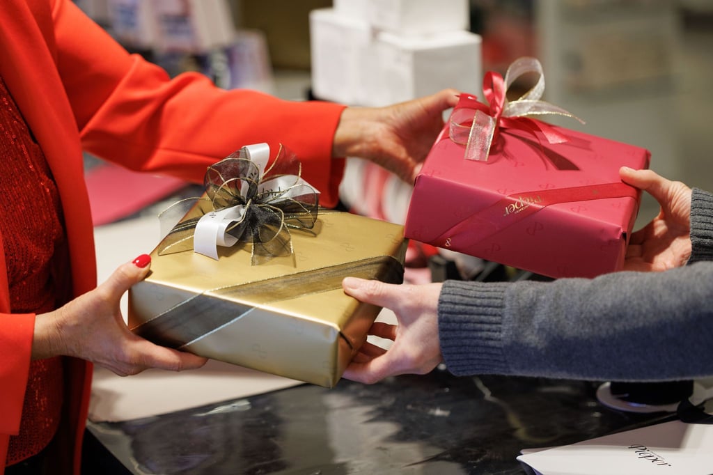 Manchmal geht's zurück: Ein Umtausch im Geschäft ist meist nur auf Kulanz möglich, bei mangelhafter Ware bestehen jedoch gesetzliche Ansprüche.