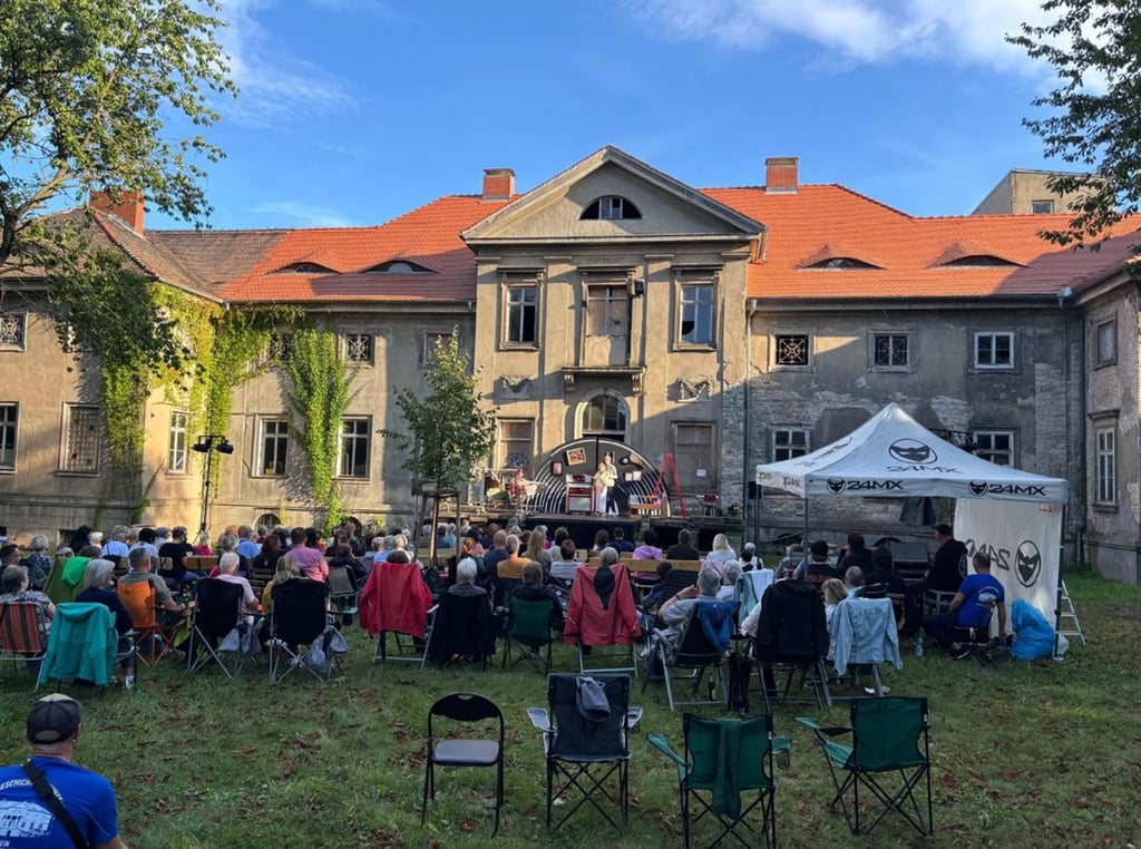 Die Veranstaltungen im Schloss Henriette ins  Helmsdorf im Jahr 2025 waren sehr gut besucht.
