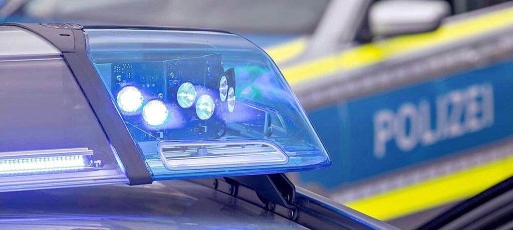 Die Polizei nahm am Wochenende einen 17-Jährigen in Schönebeck fest. Es wurde Haftbefehl wegen versuchten Totschlags erlassen. 