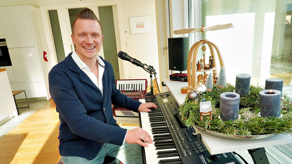 Mit Naumburger Tageblatt/MZ hat sich Sänger und Musiker Cliff Rößler aus Rehehausen über seine ganz persönlichen Lieblingslieder für die Advents- und Weihnachtszeit unterhalten. 