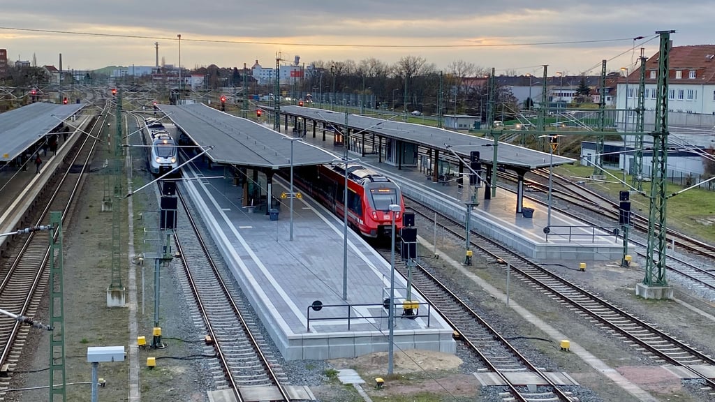 Züge zwischen Magdeburg und Dessau-Roßlau rollen nach Marderschaden in Kürze wieder regulär. 
