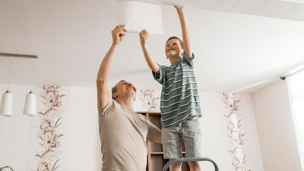 Mit Kindern heimwerken macht Freude - wenn man die passenden Projekte für die Kleinen wählt.