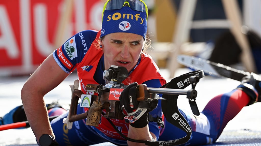 Julia Simon kehrt nach ihrer Sperre zurück in den französischen Weltcupkader. (Archivbild)