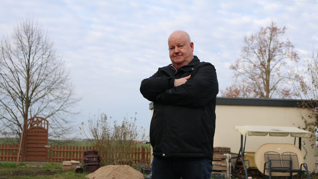 Frank Ende aus der Nähe von Köthen wirft der Firma "H&K Bauservice" aus Magdeburg Betrug vor.