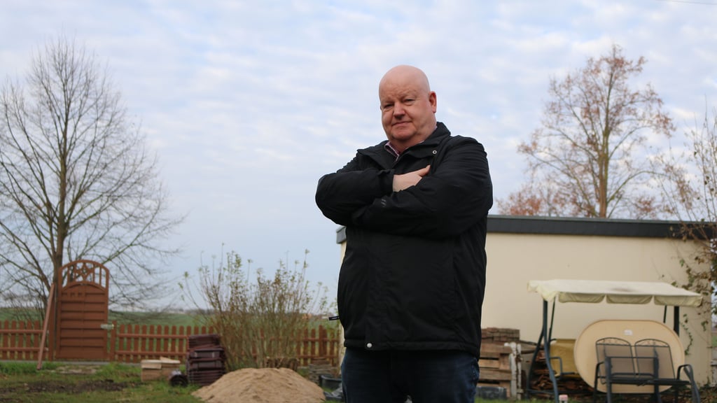 Frank Ende aus der Nähe von Köthen wirft der Firma "H&K Bauservice" aus Magdeburg Betrug vor.