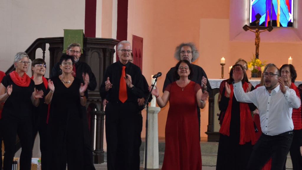 Der Wolmirstedter Gospelchor wird am Sonnabend, 13. Dezember, in Ebendorf auftreten.