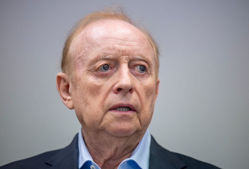 Bleibt trotz Fristablaufs auf freiem Fuß: Alfons Schuhbeck. (Archivbild)