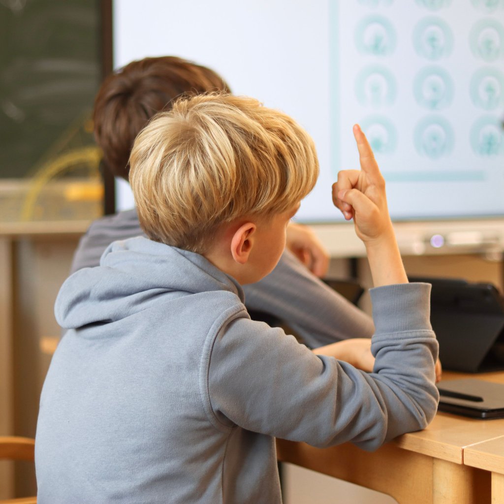 In der Christophorusschule in Droyßig (CJD) lernen Kinder ab der fünften Klasse aktiv Medienkompetenz.