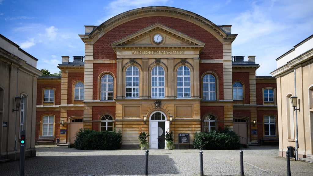 Die Hochschulen in Brandenburg zählen erneut mehr Studienanfänger. (Archivbild)