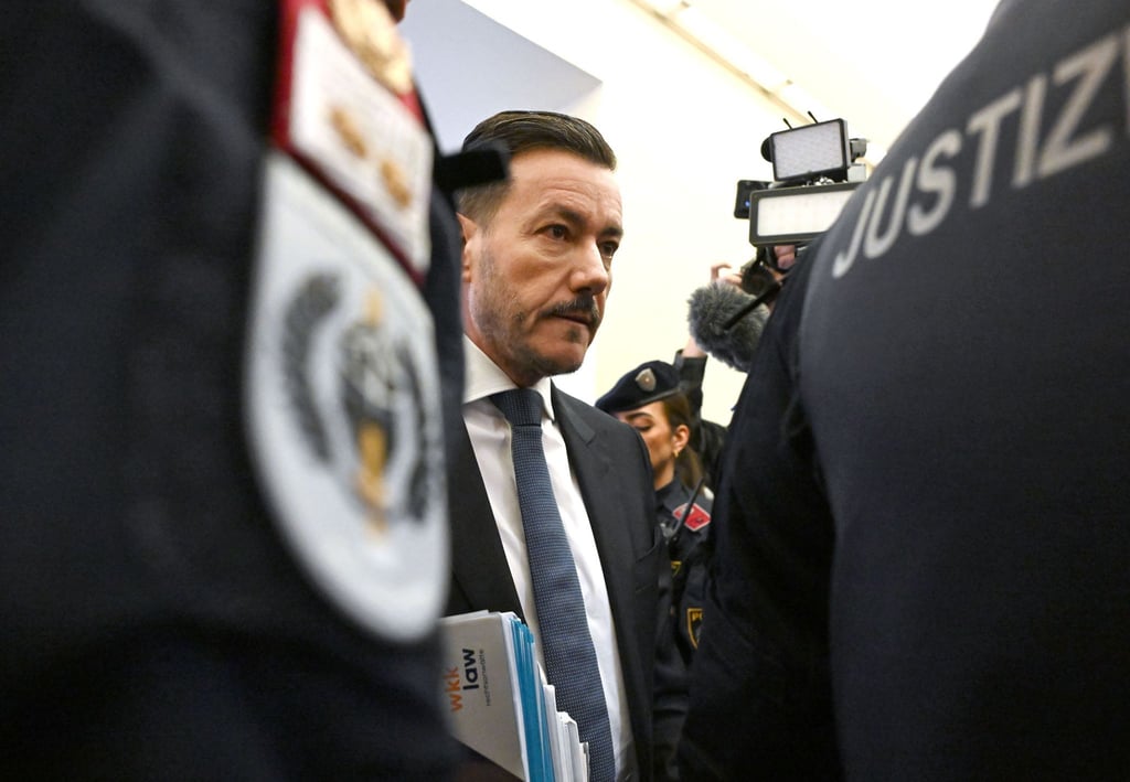 Der österreichische Investor und eine Mitangeklagte müssen sich wegen des Verdachts der Gläubigerschädigung verantworten. (Archivbild)