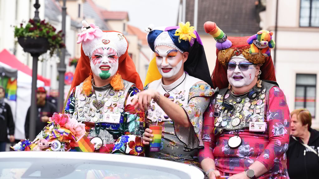 Ein Bild vom CSD in Köthen 2025: Die Auflage 2026 ist für den 11. Juli geplant.