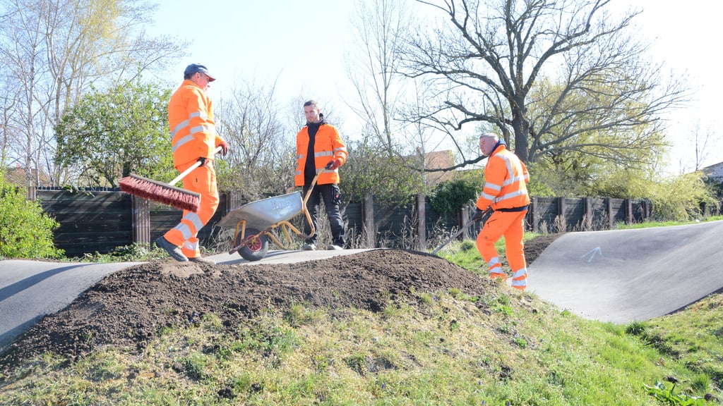 In Schönebeck gibt es bereits eine Pumptrackanlage, die Randbereiche müssen regelmäßig ausgebessert werden.