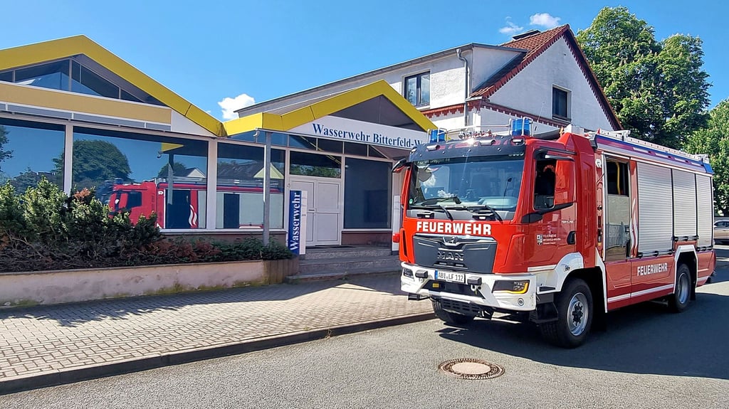Die Glashalle der Wasserwehr könnte  für den Neubau des Gerätehauses der Feuerwehr weichen. 
