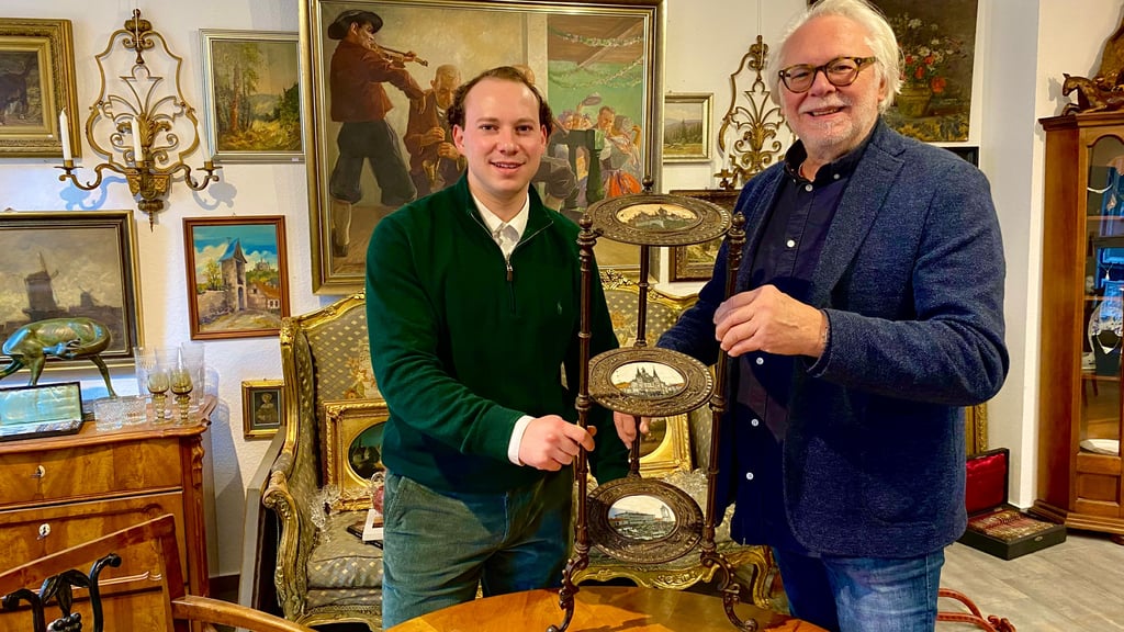 Friedrich Häusser – bekannt aus der TV-Show „Bares für Rares“ – und sein Sohn Henrik führen seit April 2025 ein Antiquitäten-Geschäft in Wernigerode. 