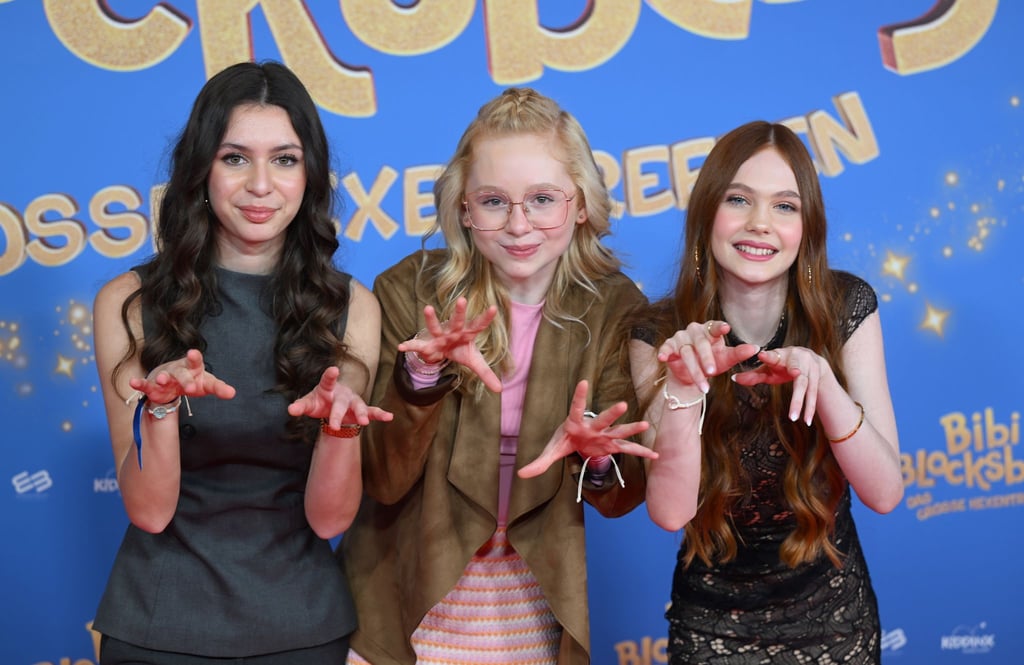 Die Schauspielerinnen Carla Demmin, NALA und Philomena Amari bei der Premiere.