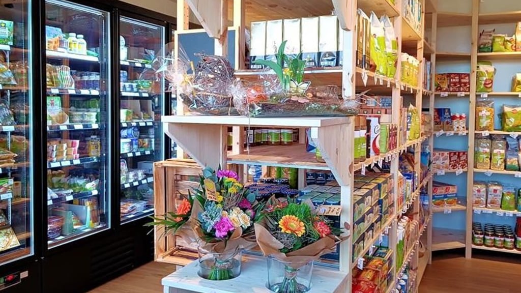 Blick in einen Supermarkt der Bio Schopp UG - der sogar an jedem Tag im Jahr 24 Stunden lang geöffnet ist. Eine Möglichkeit ohne Personal wieder einen Dorfladen zu haben.