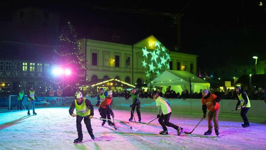 Der erste „Sternen Cup“, das Eishockeyturnier in Haldensleben, war ein voller Erfolg.
