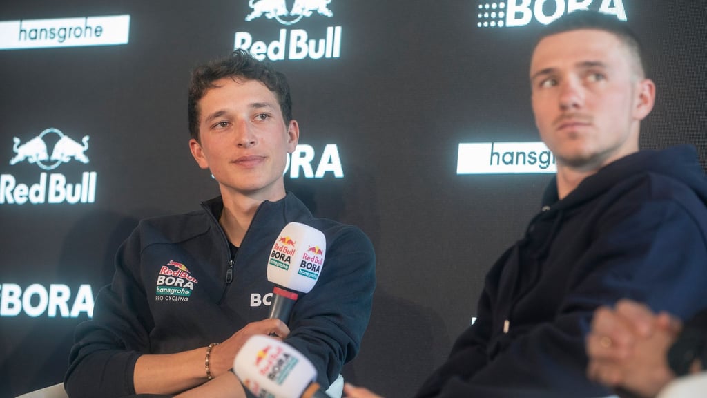 Sollen bei der Tour de France eine Doppelspitze bilden: Florian Lipowitz (l.) und Remco Evenepoel