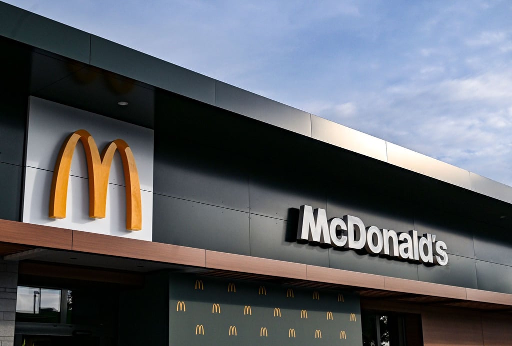 Im Internet hagelte es negative Reaktionen über den „KI-Mist“. (Symbolbild)