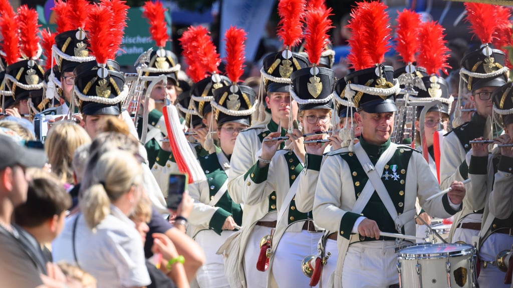 2027 wird der Tag der Sachsen erstmals im Juni gefeiert – und kehrt nach 30 Jahren nach Plauen zurück. (Archivbild)
