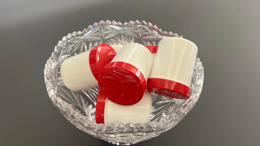 Donnerstags treffen sich die parlamentarischen Geschäftsführer der Fraktionen, um die Tagesordnung vorzubereiten. Dazu nutzen sie auch diese Kristallschüssel.