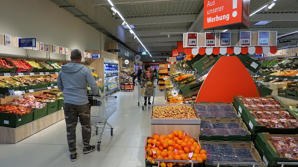 Extrabreite  Gänge machen bei Lidl im Kämmritzer  Weg das Einkaufen komfortabel.