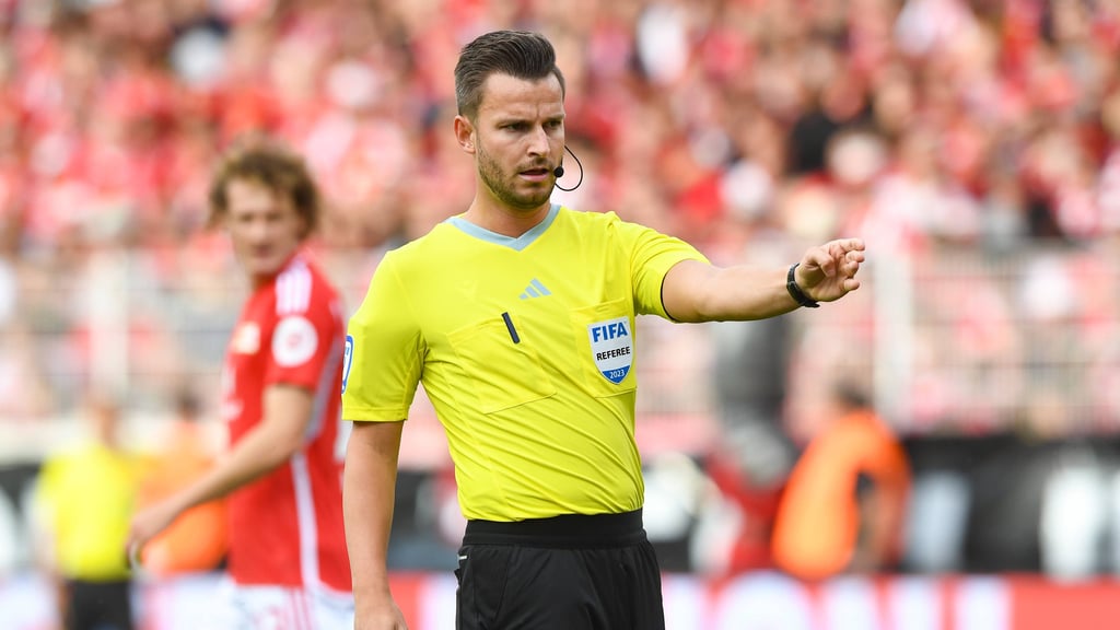 Daniel Schlager pfeift schon wieder RB gegen Union.