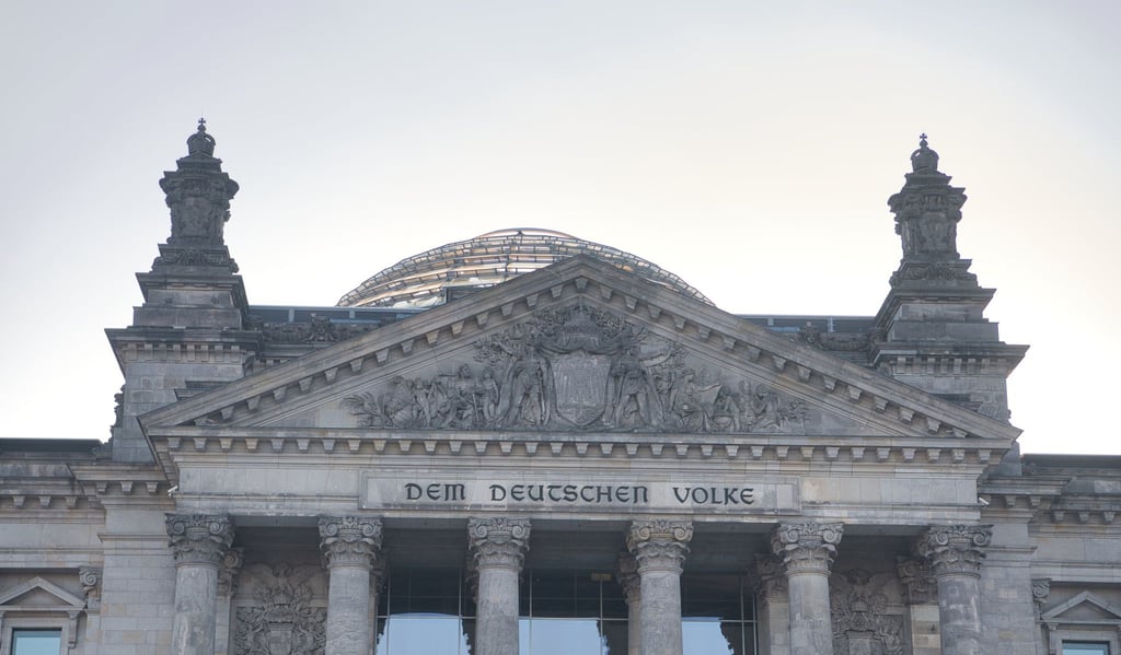 Im zurückliegenden Bundestagswahlkampf tauchten immer wieder Falschnachrichten auf. (Symbolbild)