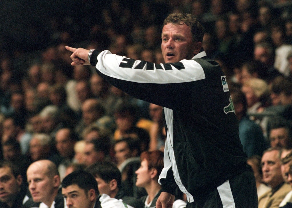 Trainer Lothar Doering holte 1993 mit den deutschen Handballerinnen den WM-Titel.