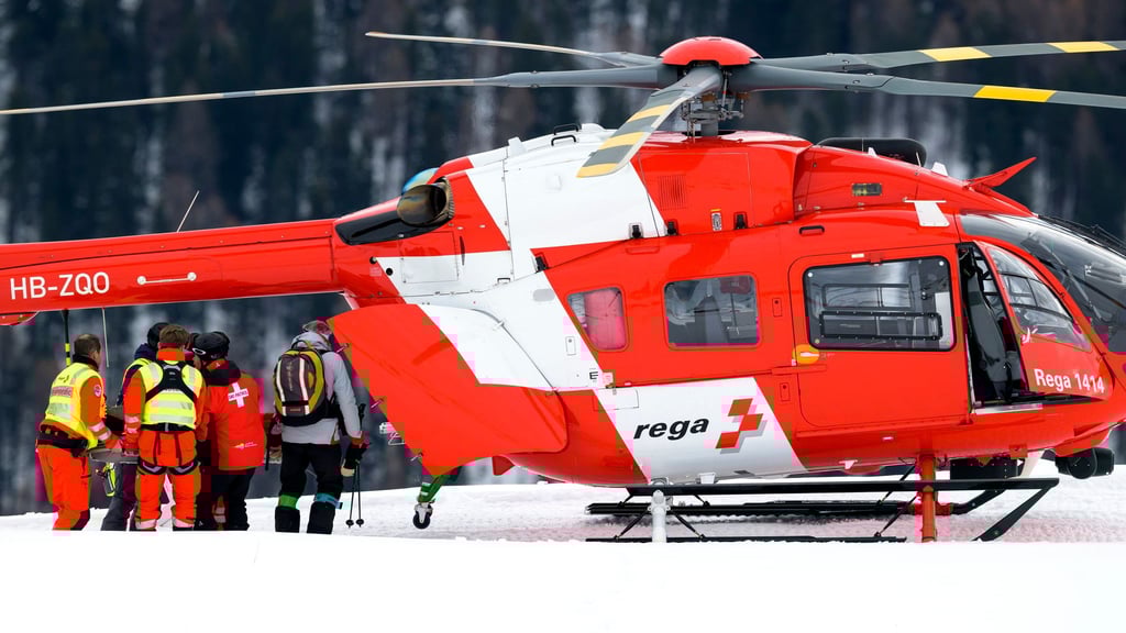 Skirennfahrerin Michelle Gisin wurde am Donnerstag per Hubschrauber geborgen.
