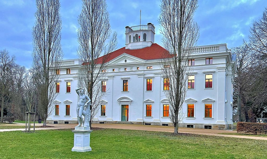 Hier liegt der Dessauer Kulturschatz: In der Anhaltischen Gemäldegalerie hängen Bilder im Wert von vielen Millionen Euro. Gehen sie bald an die Stiftung und gibt es im Gegenzug mehr Geld fürs Theater?