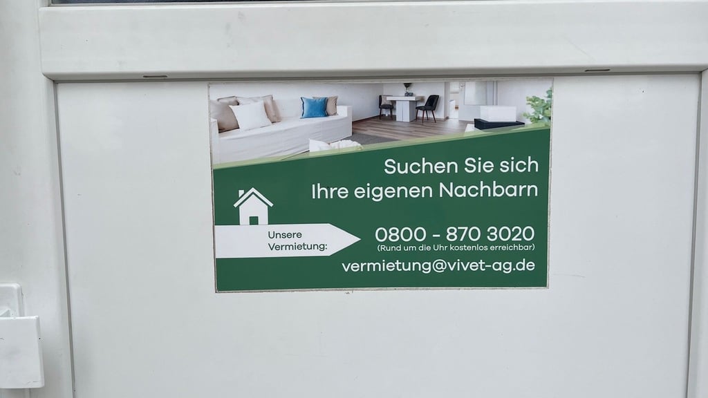 Solche Ankündigen gehören eher der Vergangenheit an. Mieter finden keinen Ansprechpartner mehr. 